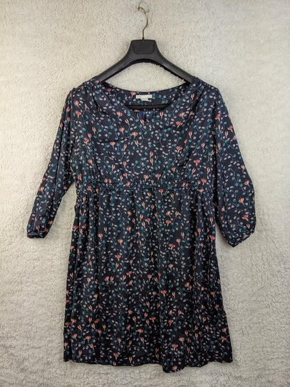 Front view of H&M Mama floral maternity dress