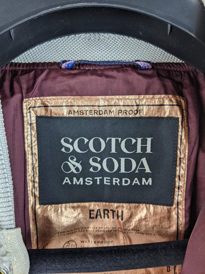 Close-up of Scotch & Soda label