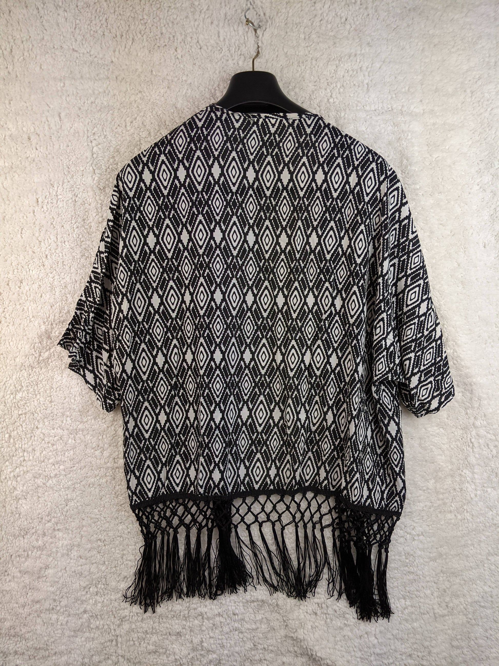 Back view of black and white patterned kimono