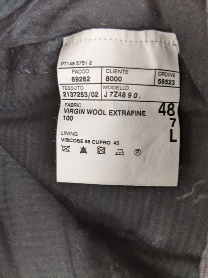 Fabric label showing material composition