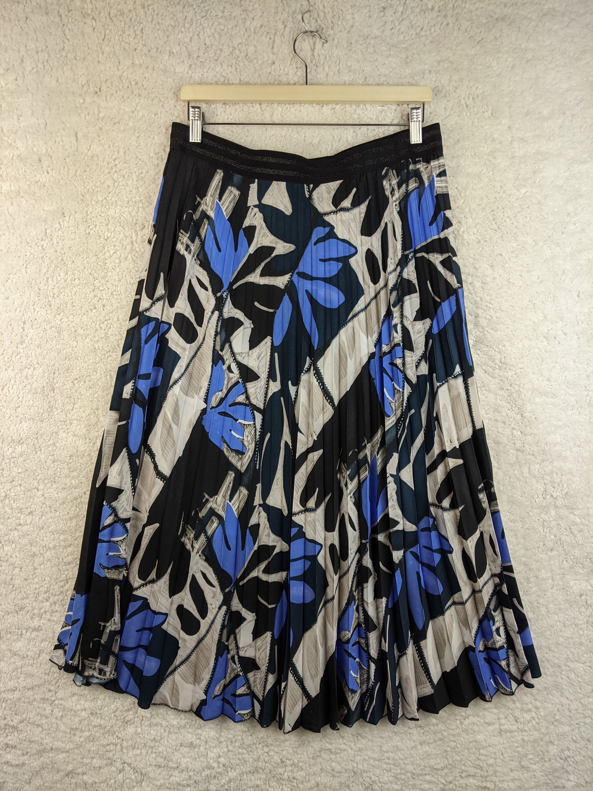 Floral pleated midi skirt front view