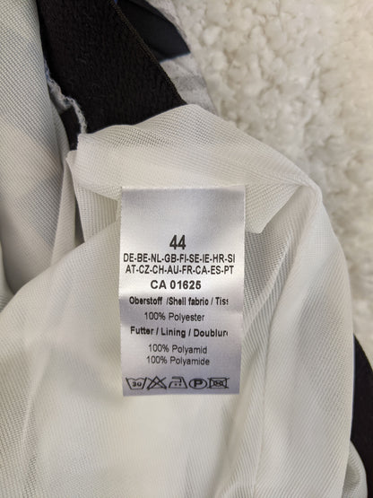 Material and size label of the skirt