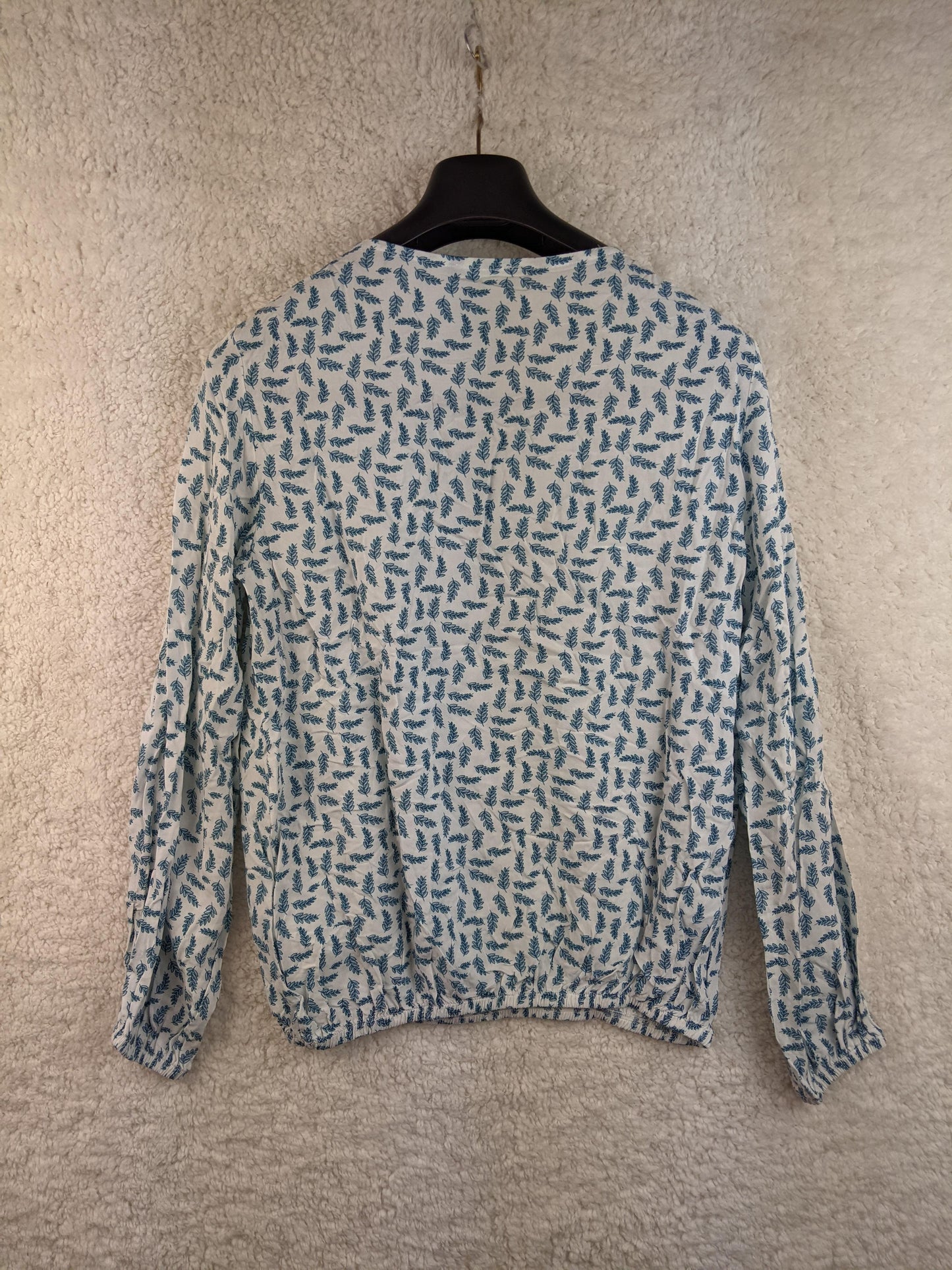 Back view of Geisha blue leaf print blouse