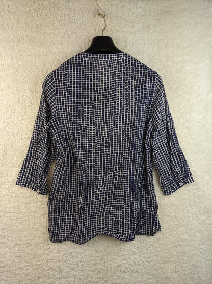 Back view of a Peter Hahn navy and white patterned blouse