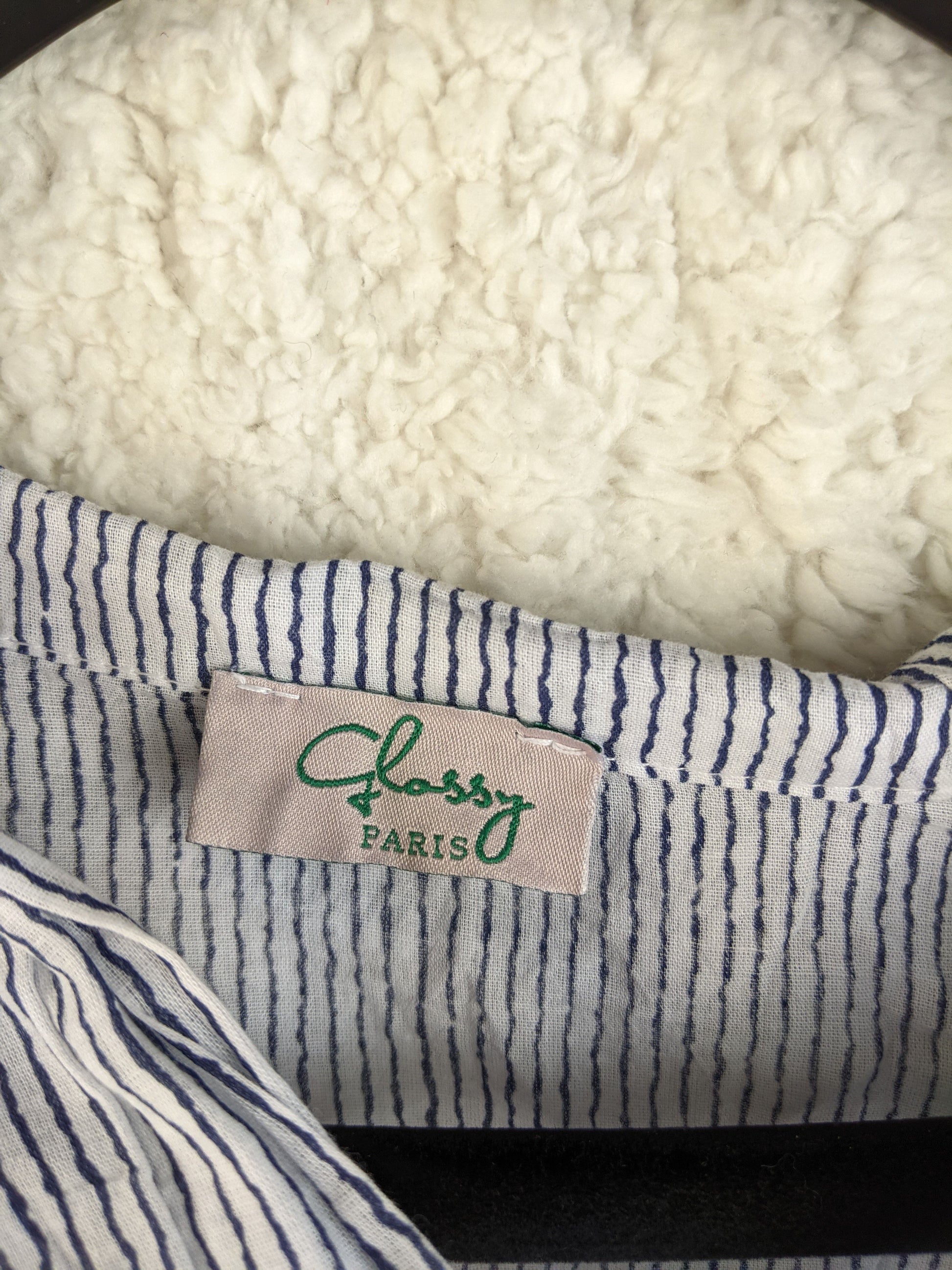 Brand label of Classy Paris blouse