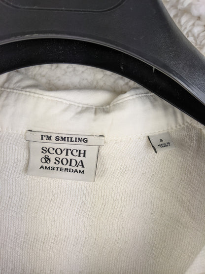 Close-up of Scotch & Soda label