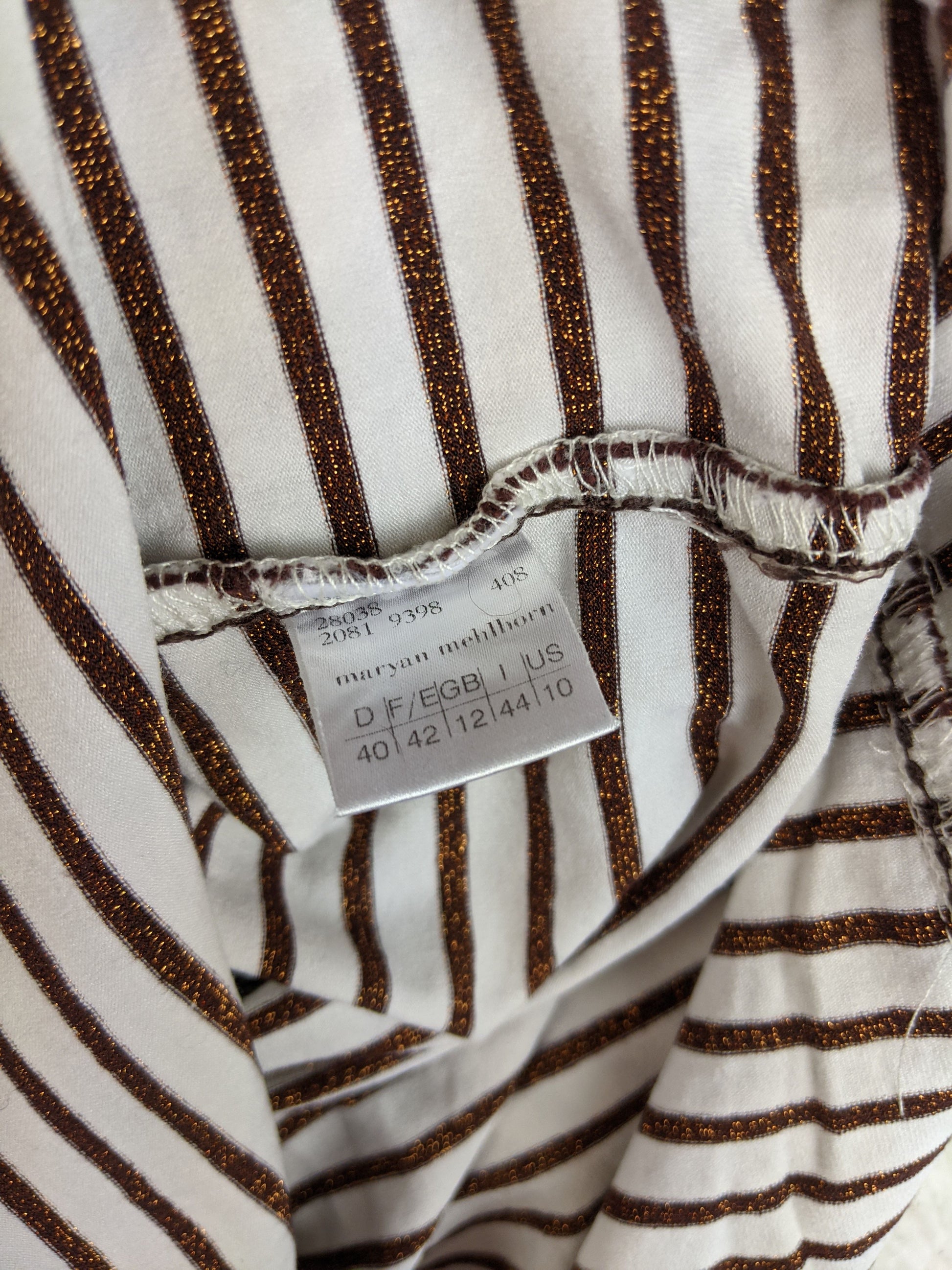 Size label on the tank top showing size large