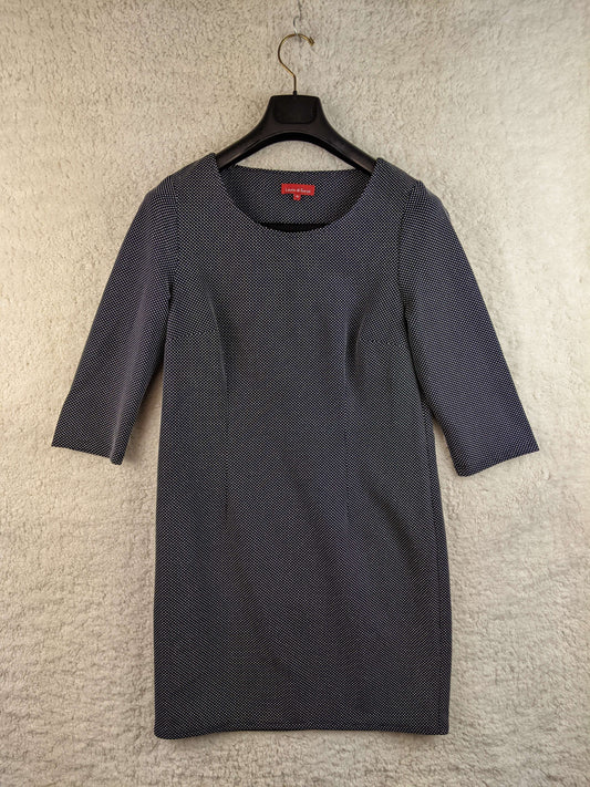 Front view of Laura di Sarpi navy patterned dress