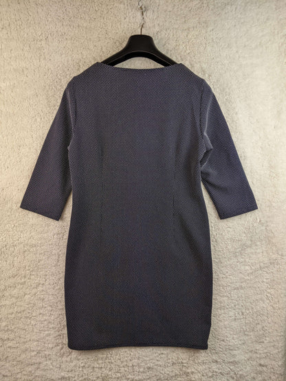 Back view of Laura di Sarpi navy patterned dress