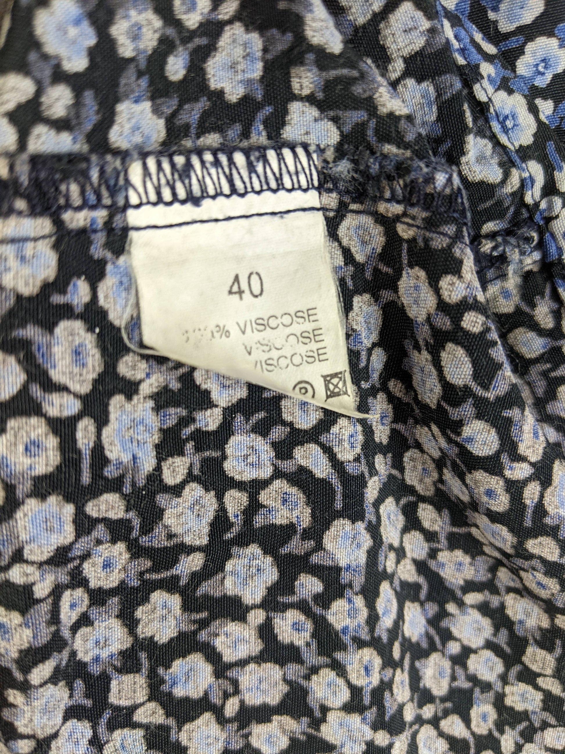 Viscose material and size label close-up