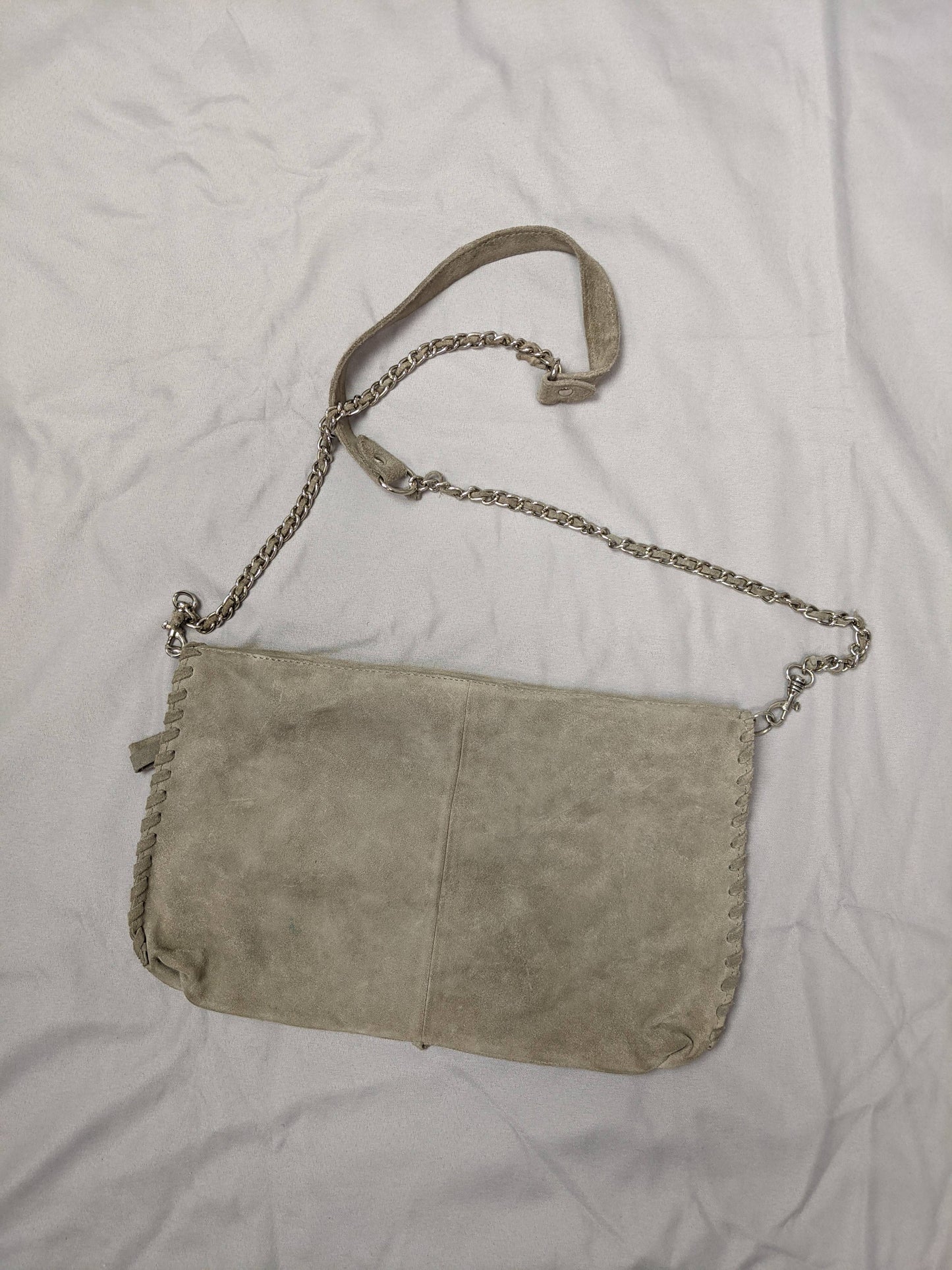 Back view of the beige leather shoulder bag