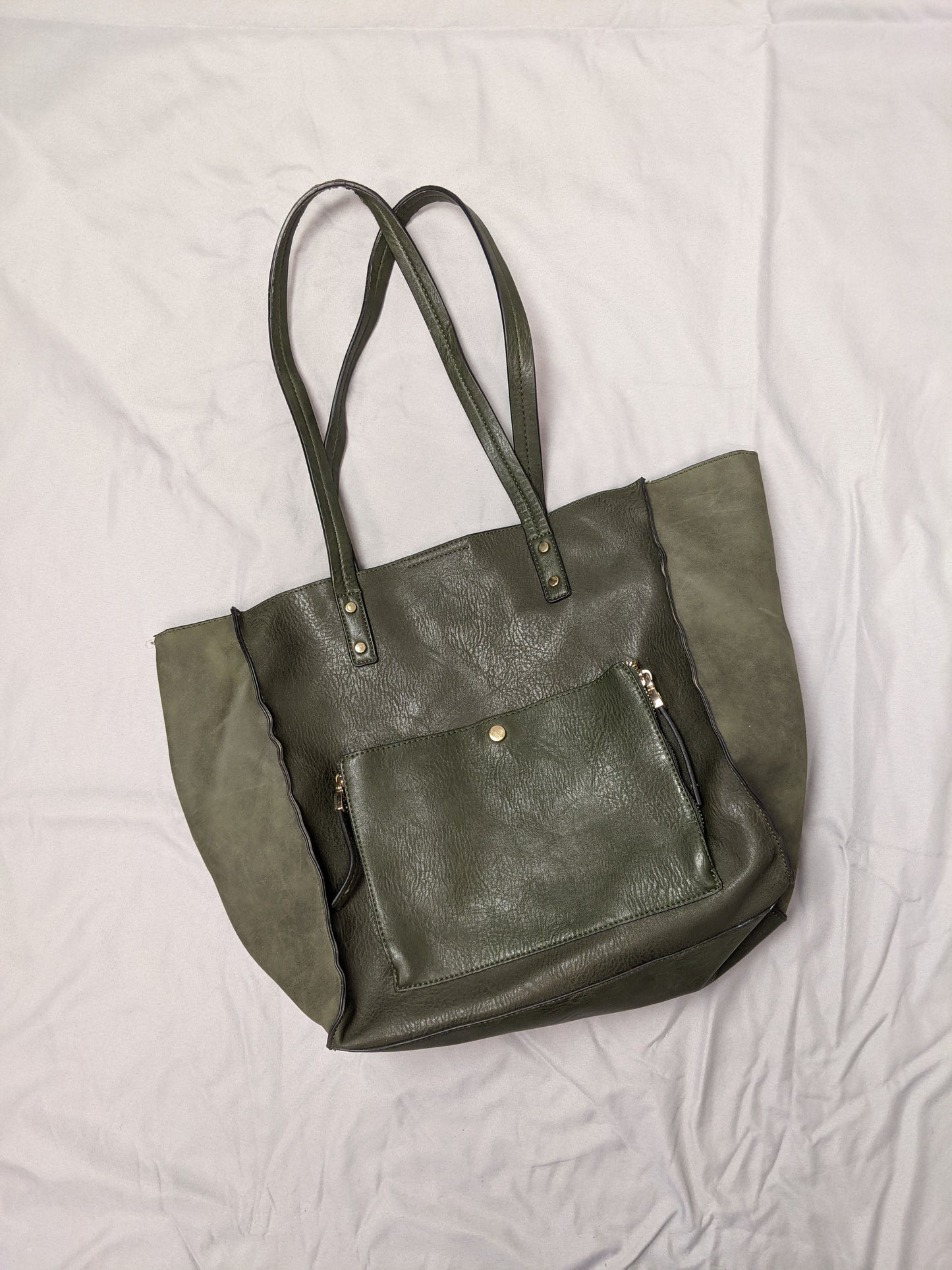 Olive green tote bag with front pocket