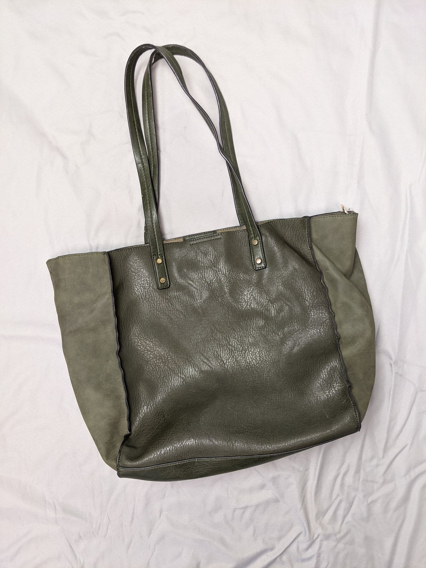 Back view of olive green tote bag